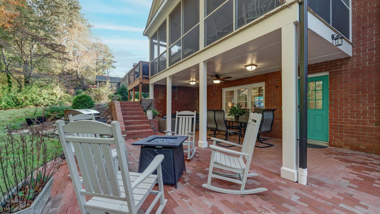 Photo of Outdoor in Crabtree