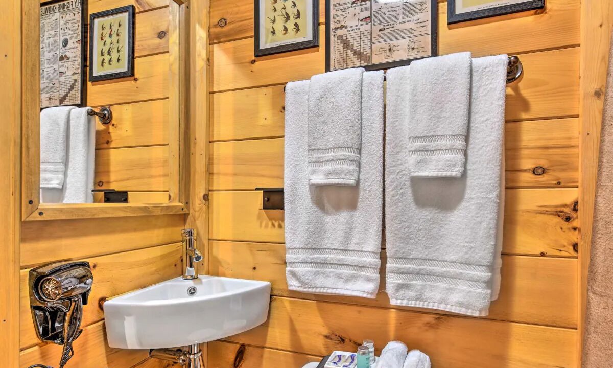 Photo of Bathroom in Bryson City