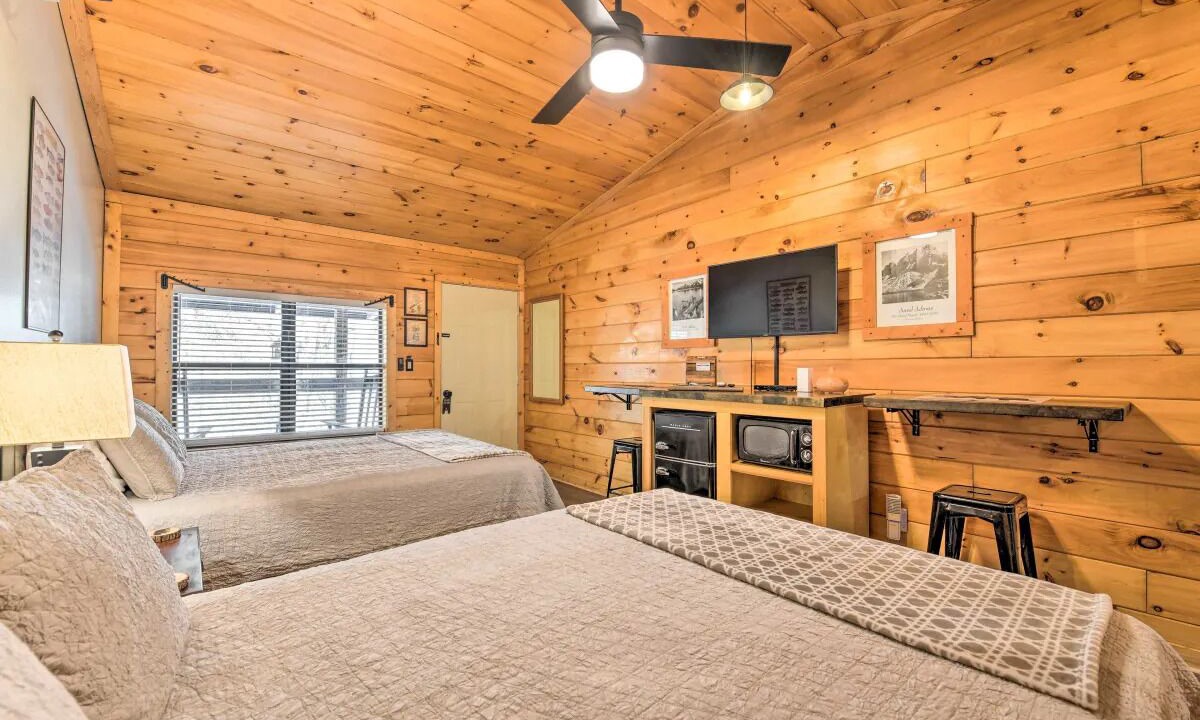 Photo of Bedroom in Bryson City