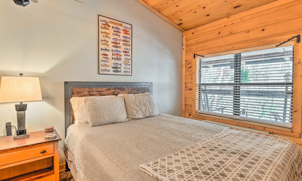 Photo of Bedroom in Bryson City