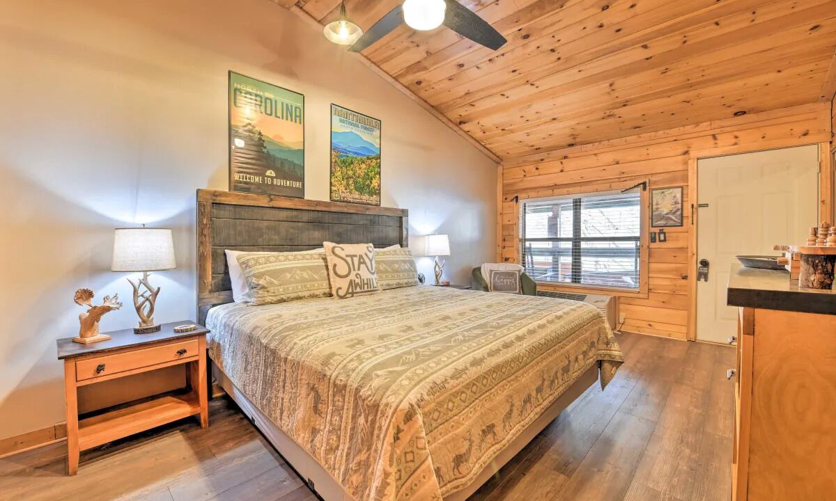 Photo of Bedroom in Bryson City