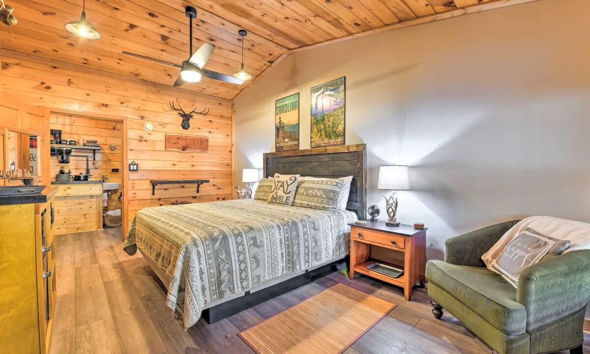 Photo of Bedroom in Bryson City