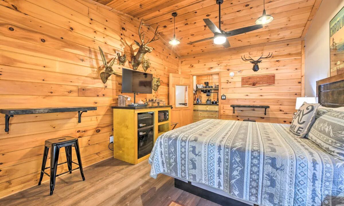 Photo of Bedroom in Bryson City