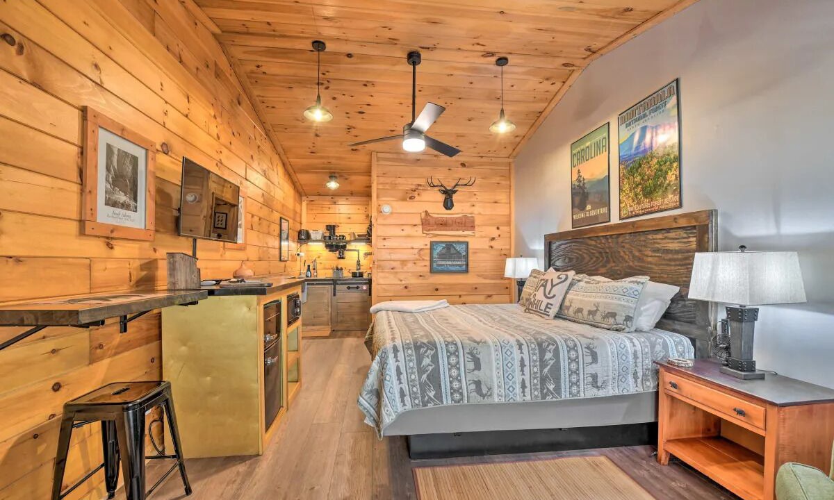 Photo of Bedroom in Bryson City