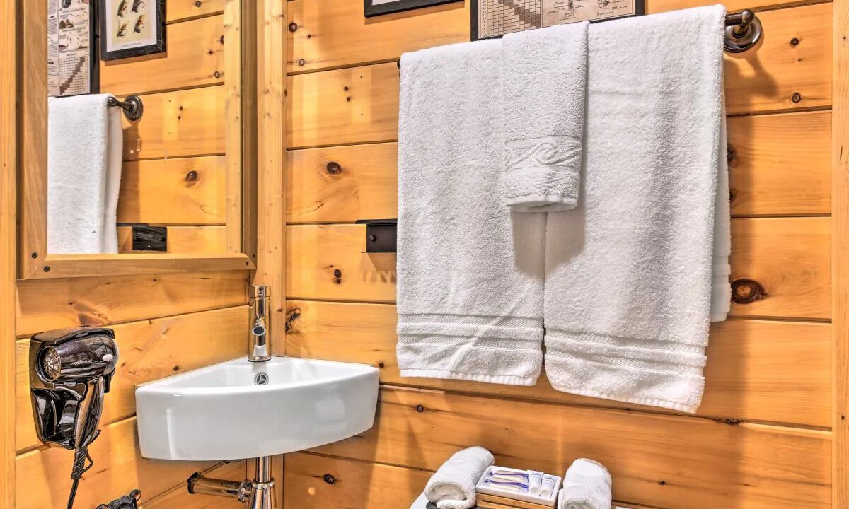 Photo of Bathroom in Bryson City