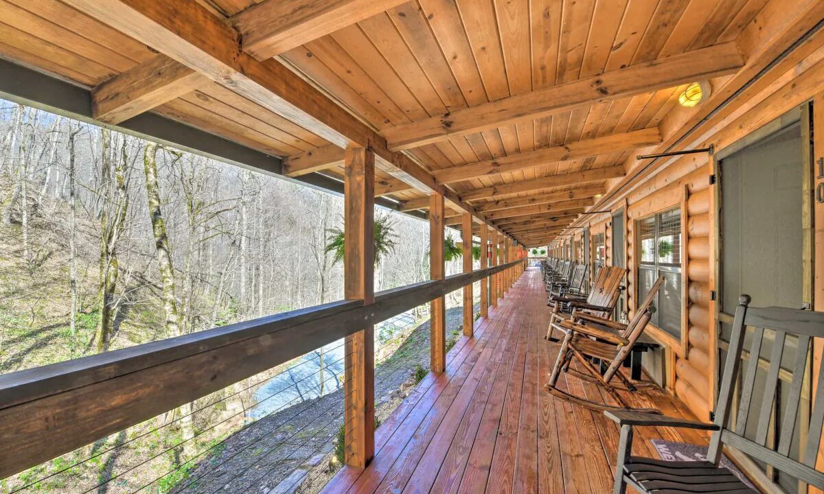 Photo of Patio Balcony in Bryson City