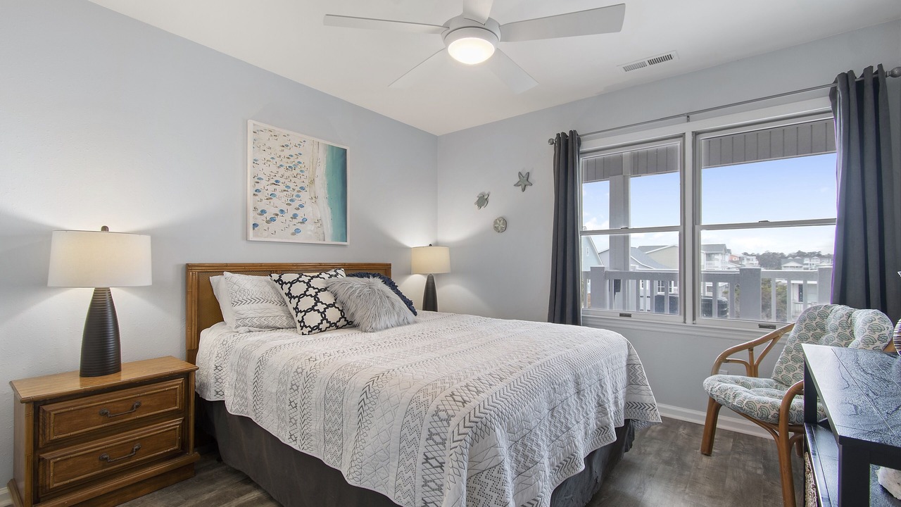 Photo of Bedroom in Holden Beach
