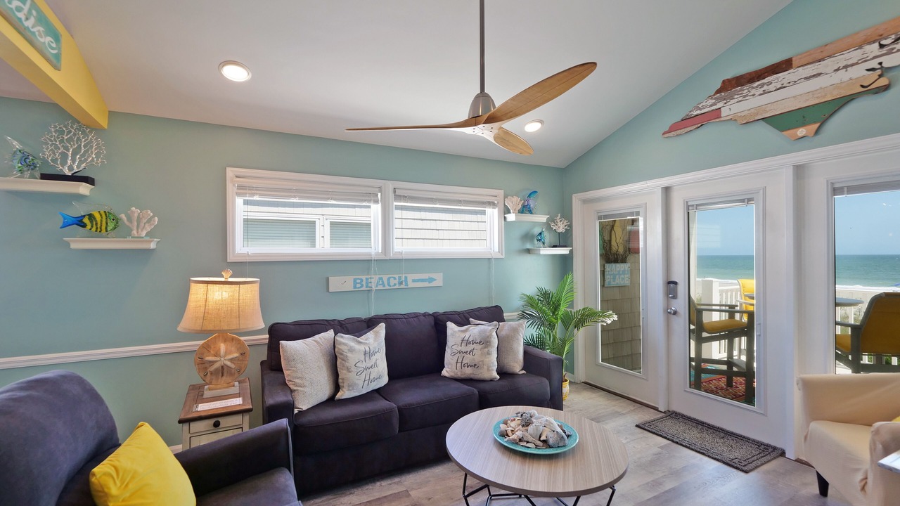 Photo of Livingroom in Holden Beach