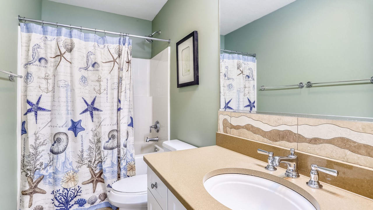 Photo of Bathroom in Colington