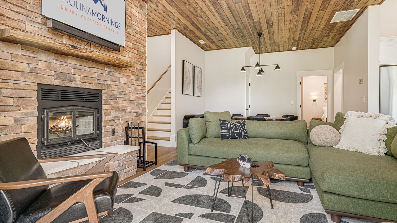 Photo of Livingroom in Maple Springs
