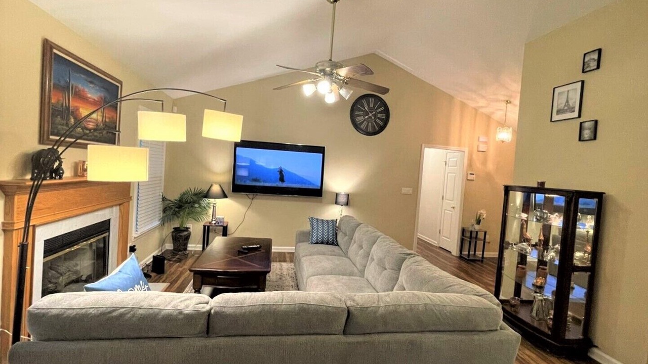 Photo of Livingroom in Harrisburg
