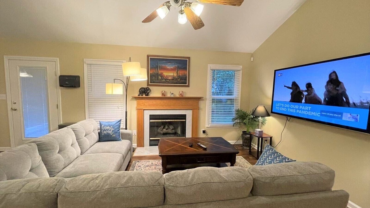 Photo of Livingroom in Harrisburg