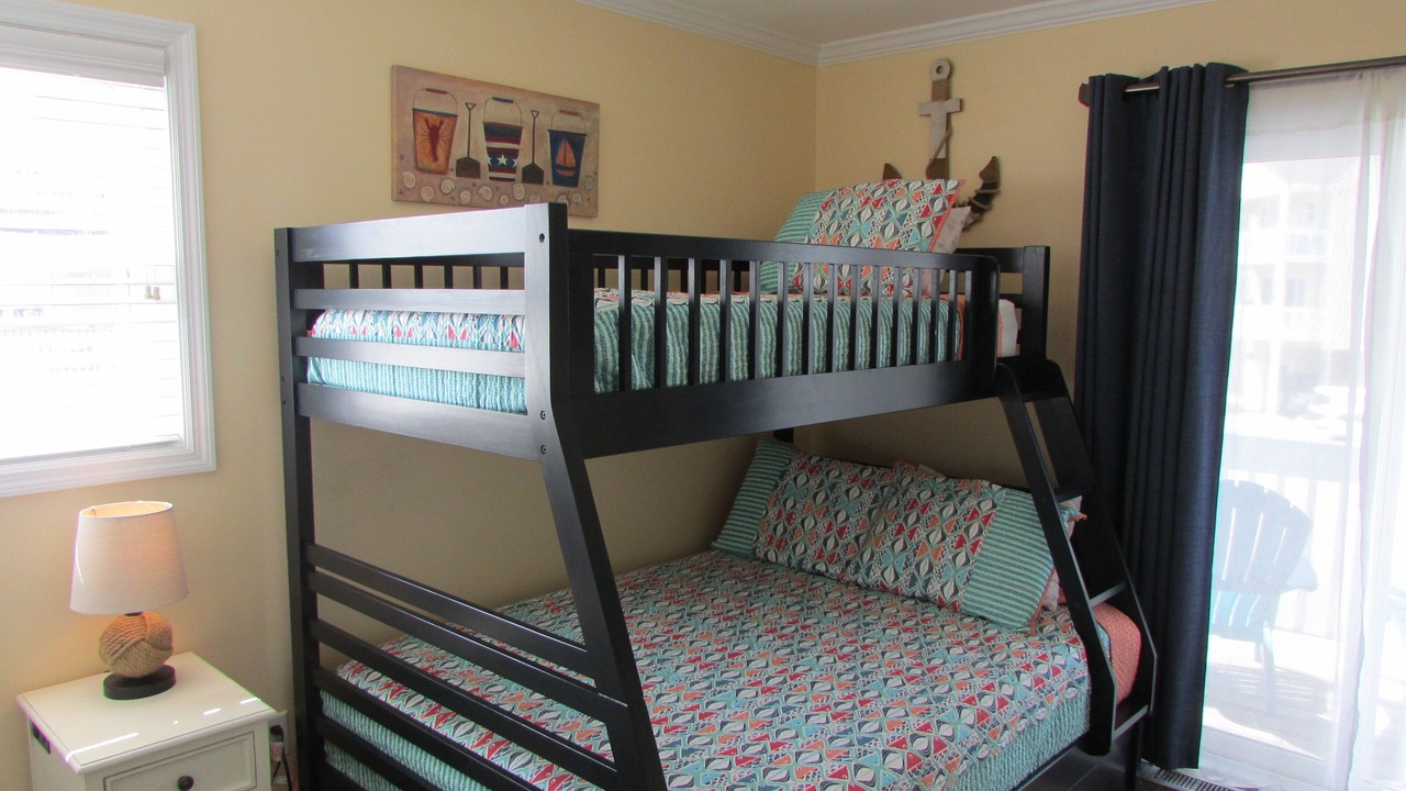 Photo of Bedroom in McCutcheon Field