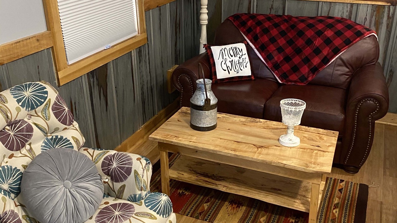 Photo of Livingroom in Barnardsville