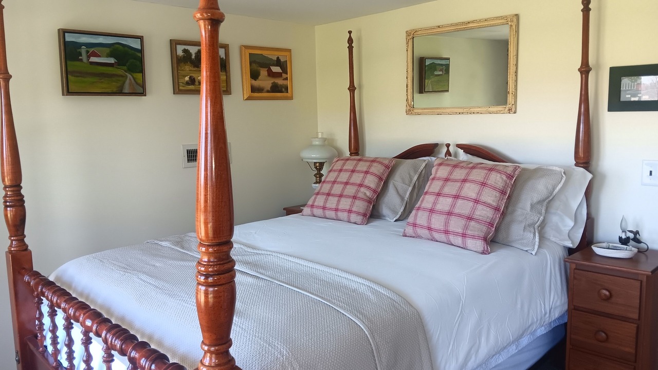 Photo of Bedroom in Alleghany County