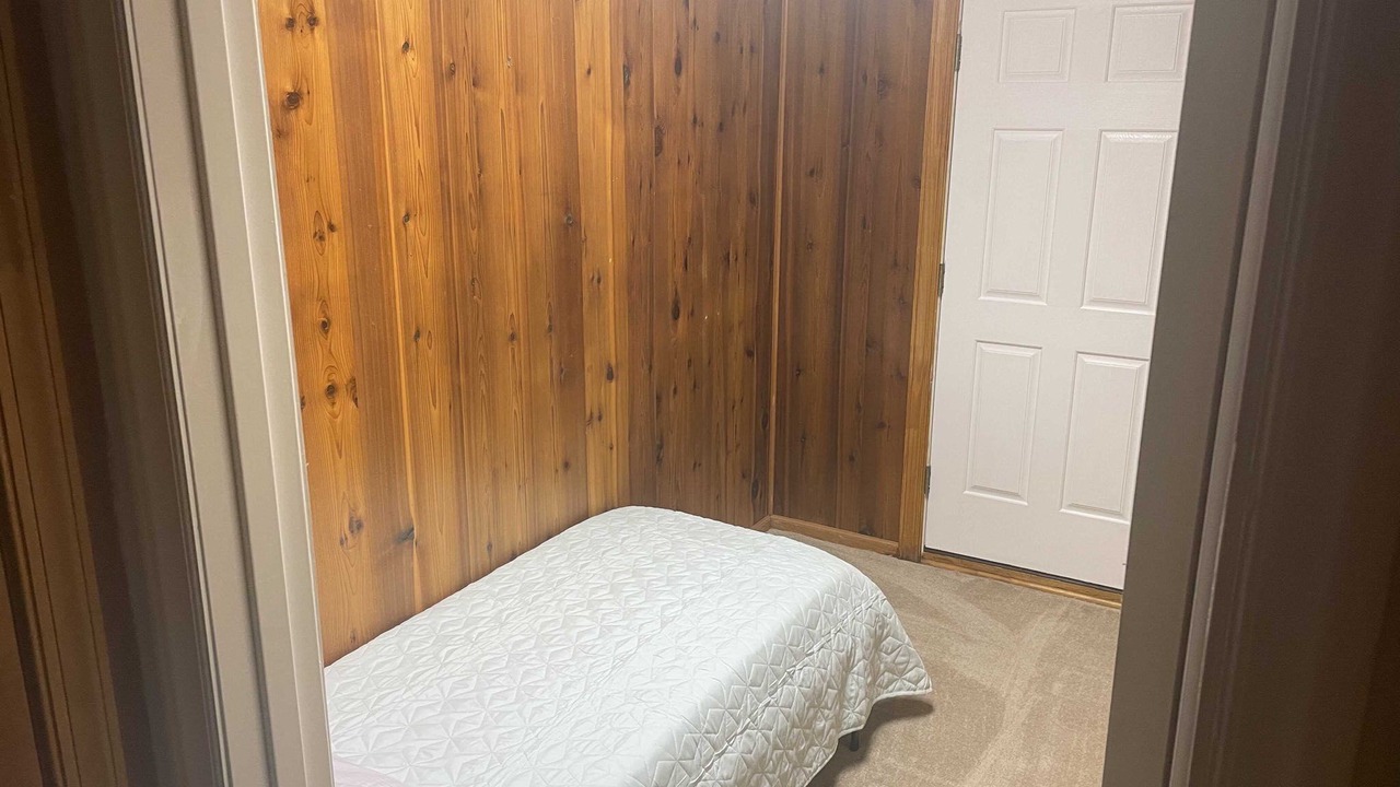 Photo of Bedroom in Currituck County