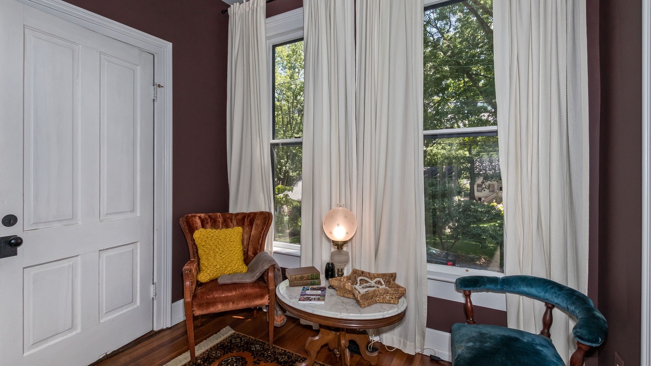 Photo of Bedroom in Historic Montford