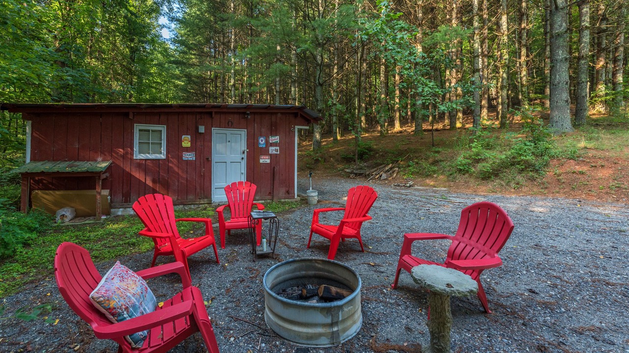 Photo of Outdoor in Mills River