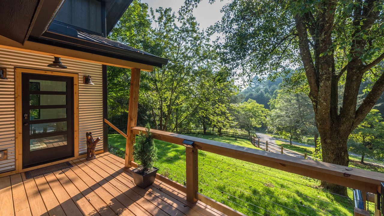 Photo of Outdoor in Mills River