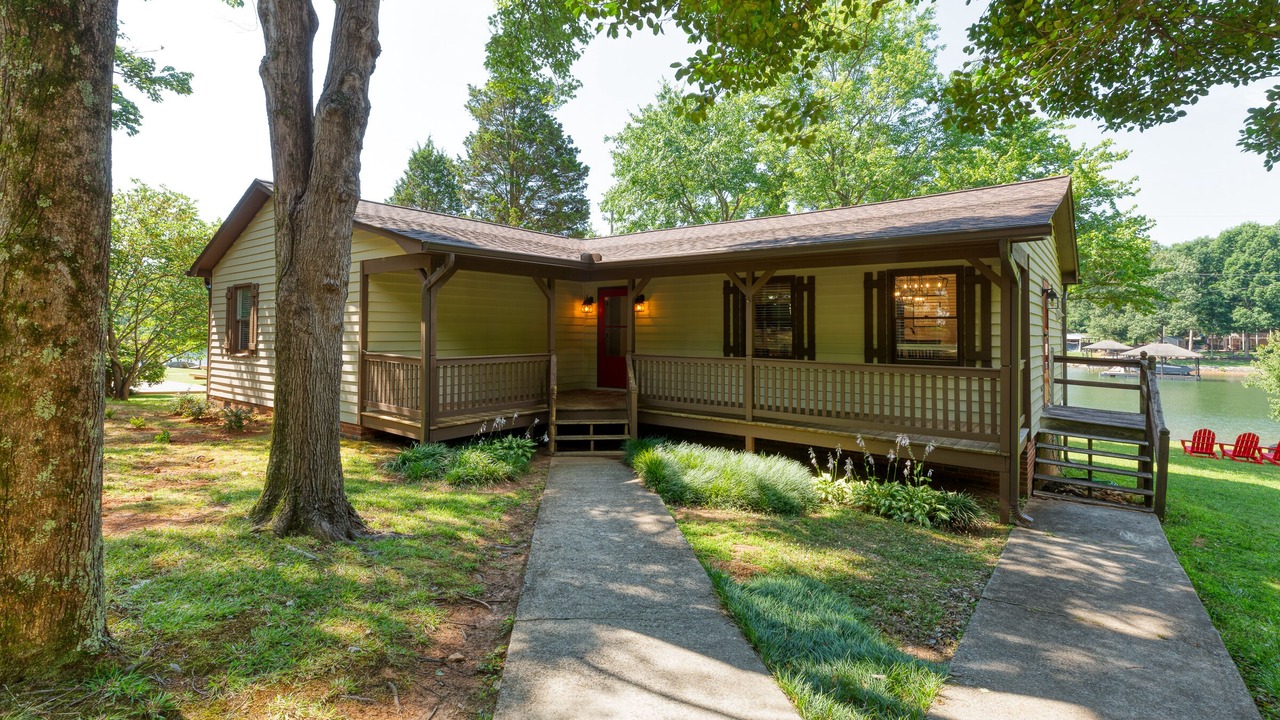 Photo of Outdoor in Lake Norman of Catawba