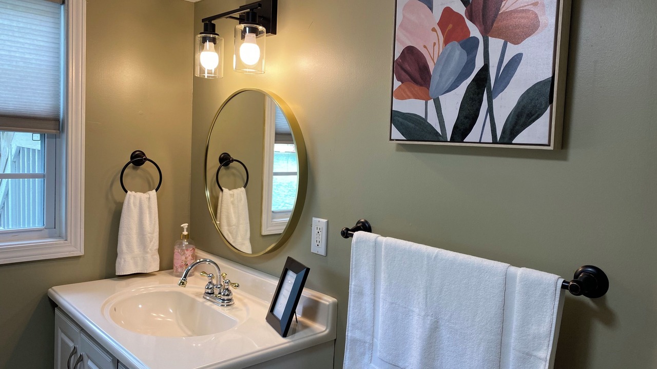 Photo of Bathroom in Garner Cove