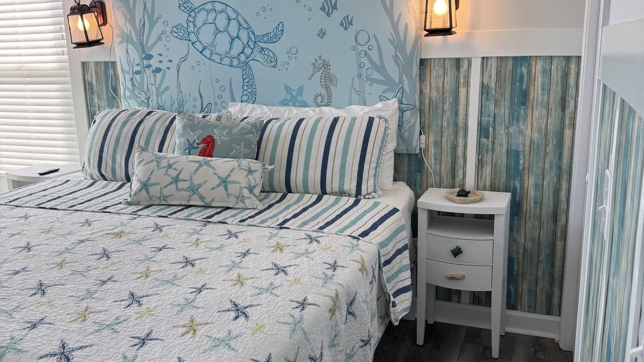 Photo of Bedroom in Sunset Beach