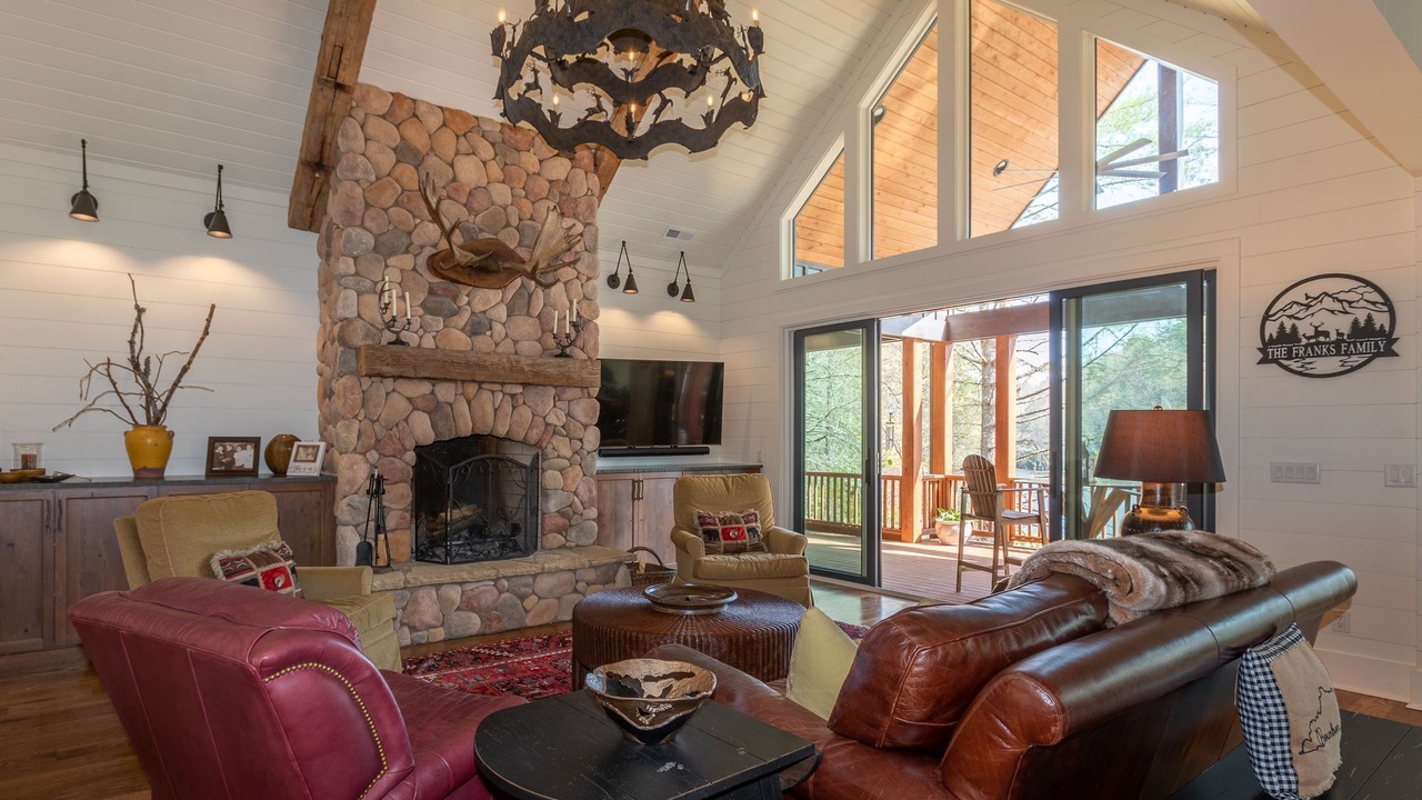 Photo of Bedroom in Lake Toxaway