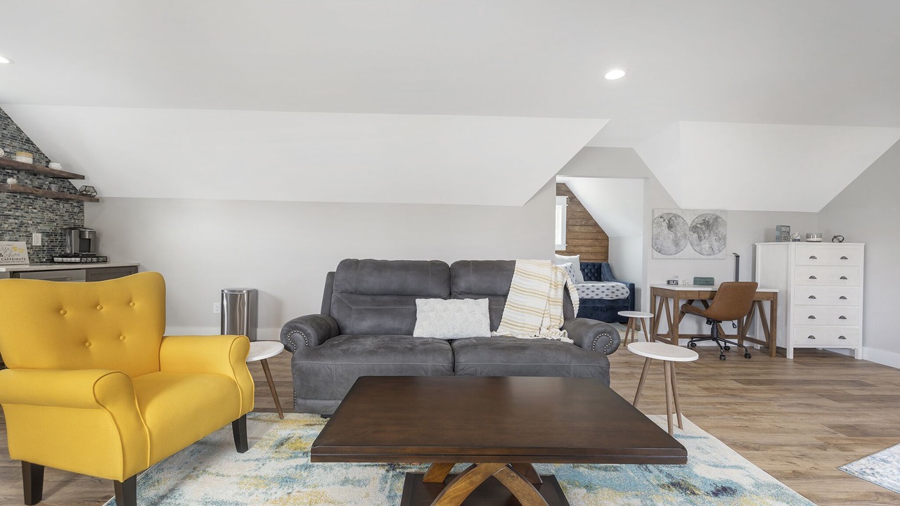 Photo of Livingroom in Concord