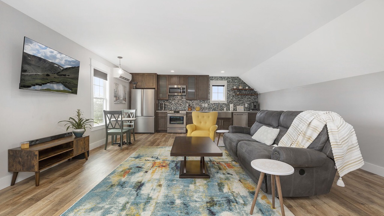 Photo of Livingroom in Concord