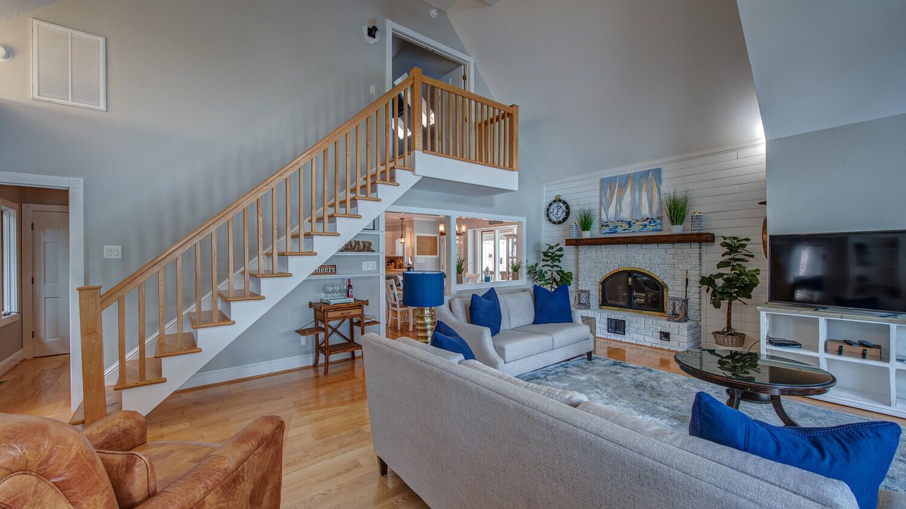 Photo of Livingroom in Belmont
