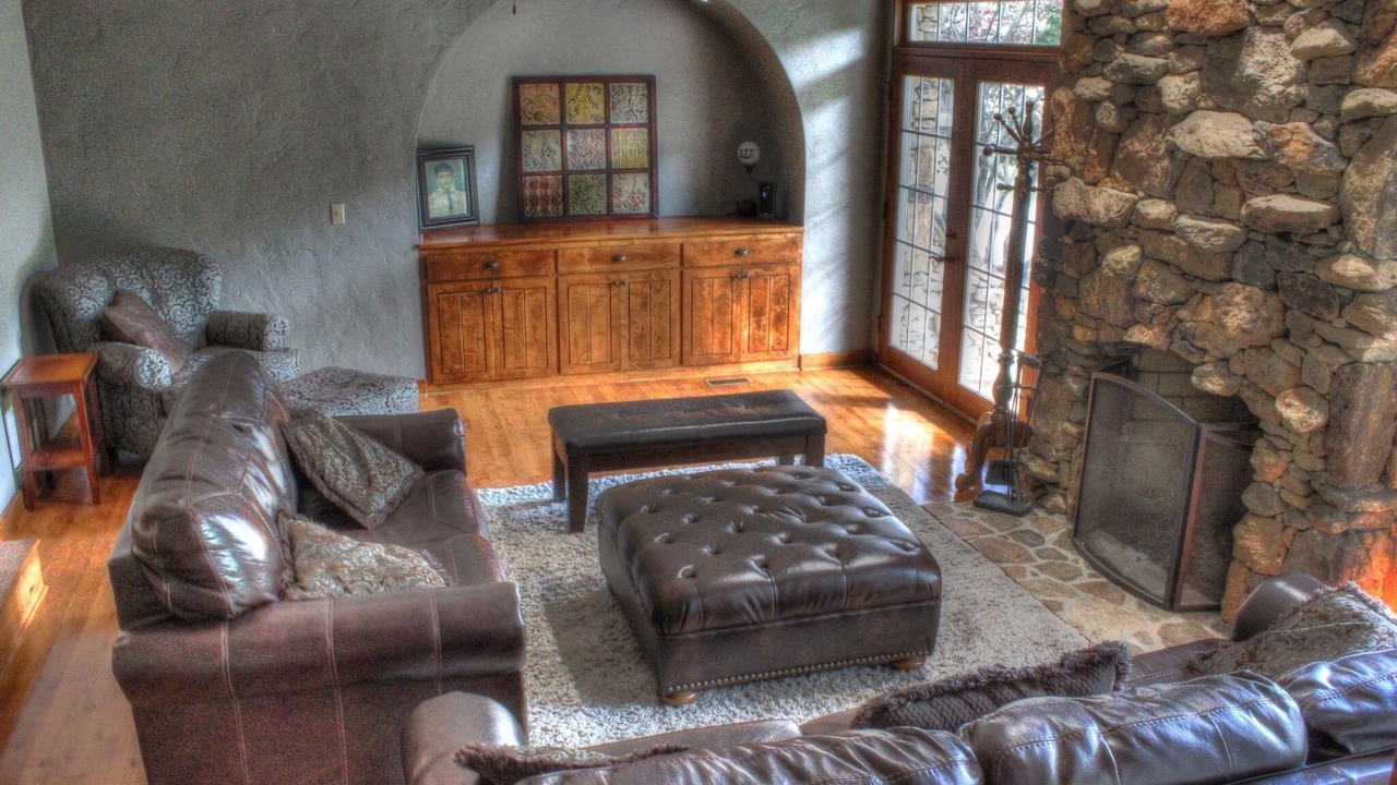 Photo of Livingroom in Weaverville