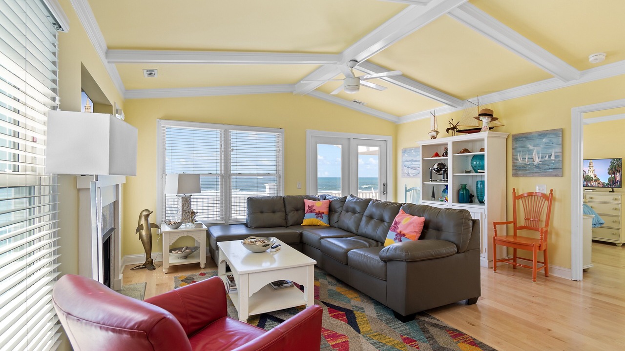 Photo of Livingroom in Holden Beach