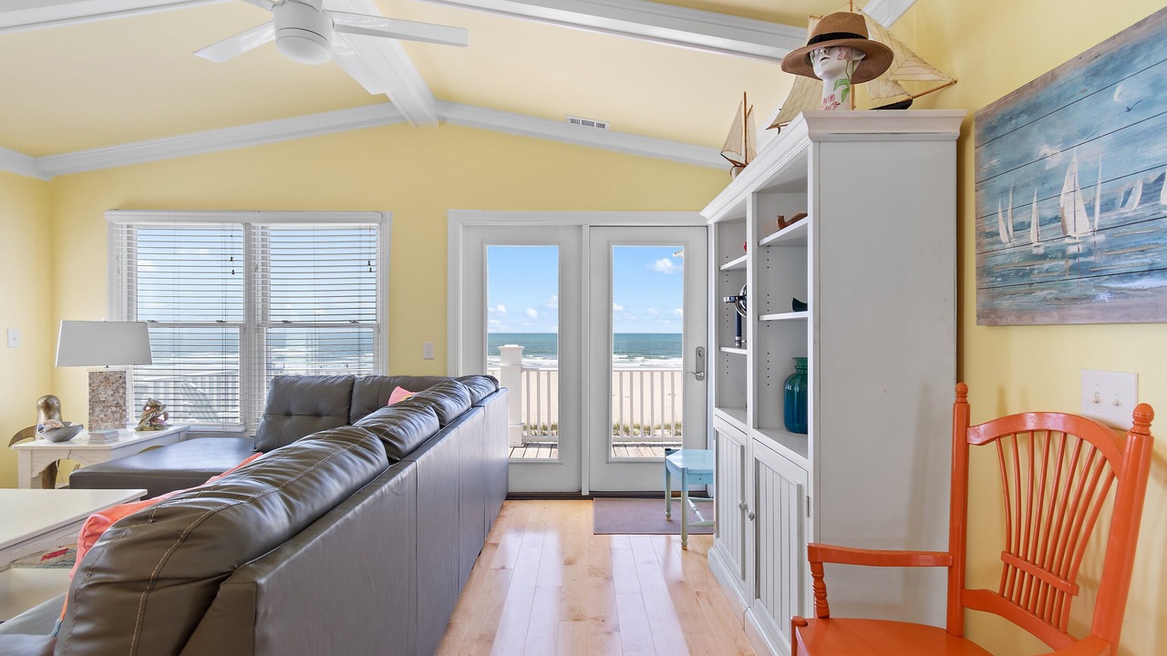 Photo of Livingroom in Holden Beach