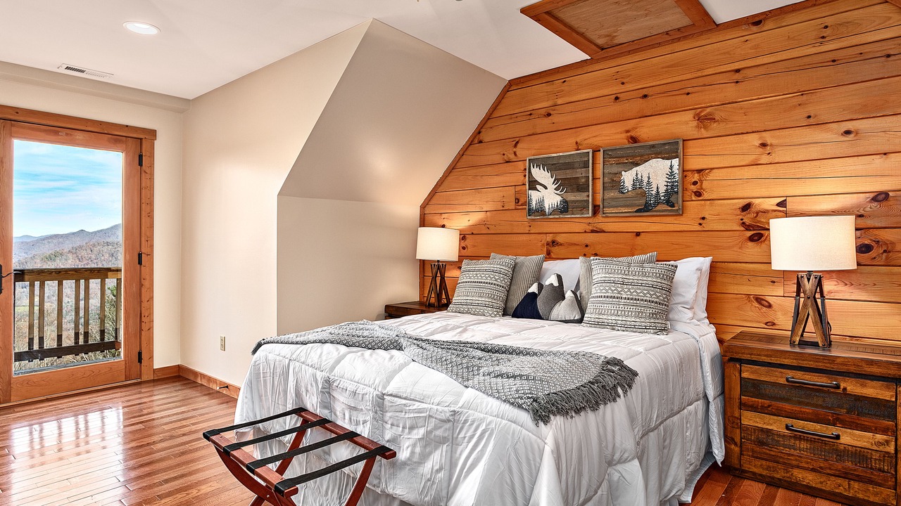 Photo of Bedroom in Weaverville