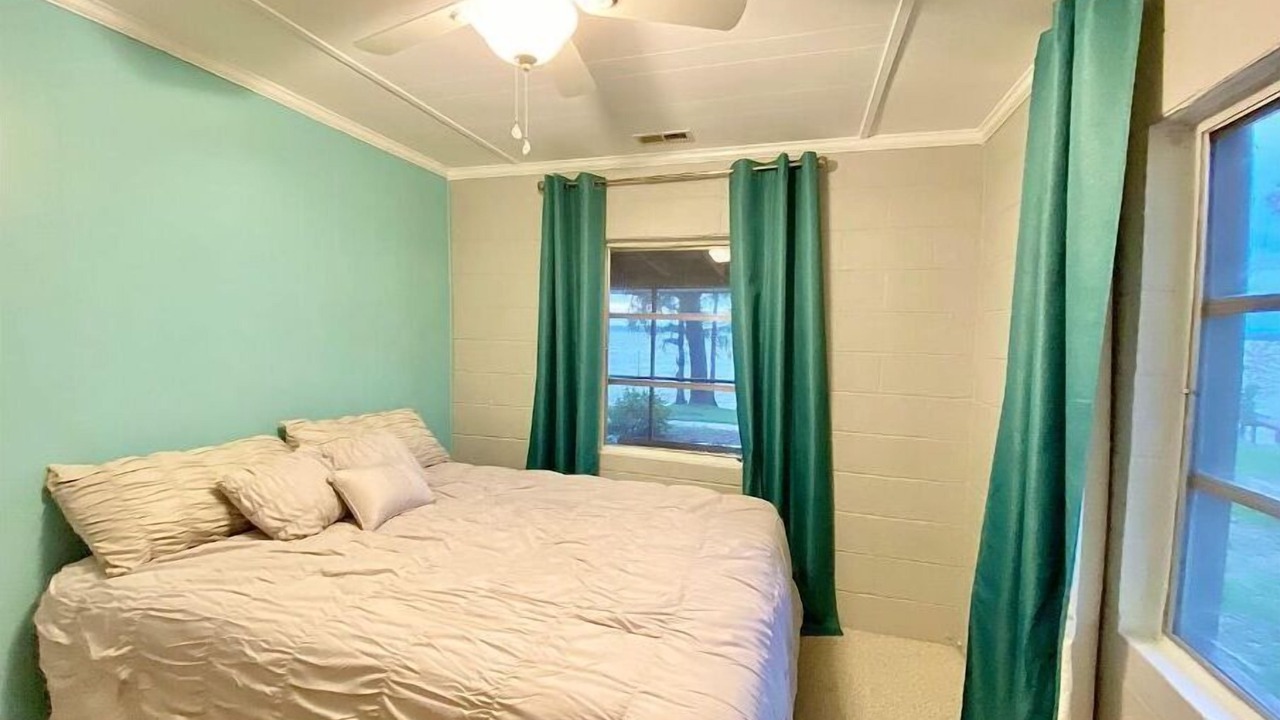Photo of Bedroom in Edenton