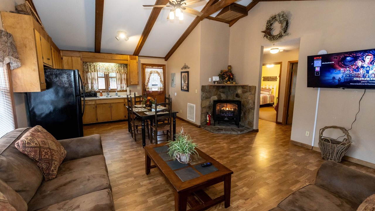 Photo of Livingroom in Springmaid Mountain