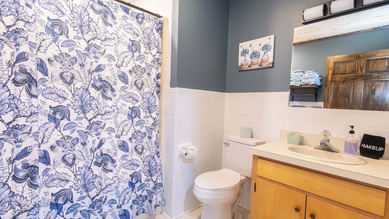 Photo of Bathroom in Springmaid Mountain