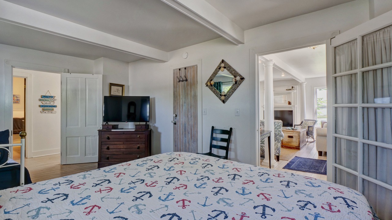 Photo of Bedroom in Swansboro