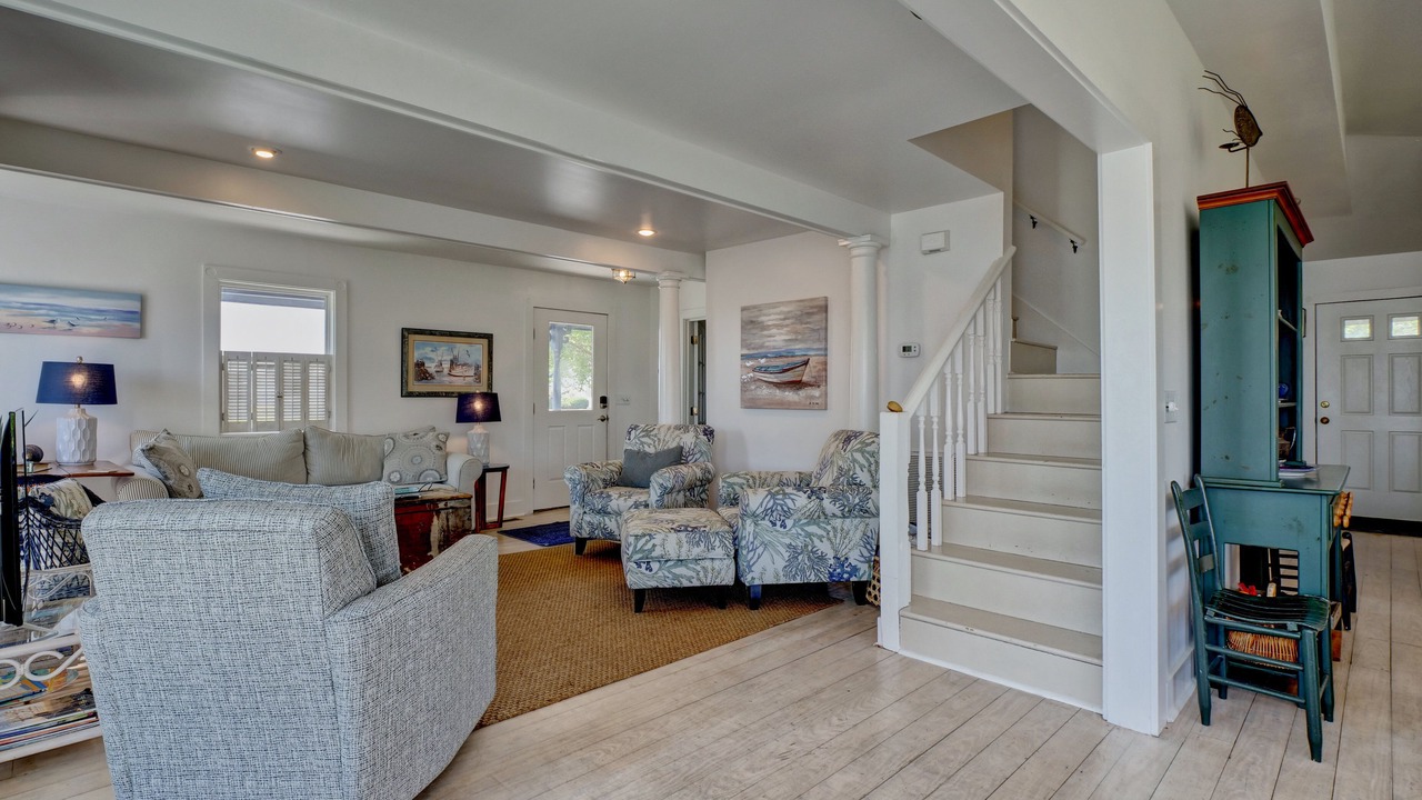Photo of Livingroom in Swansboro