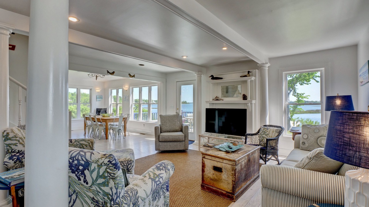 Photo of Livingroom in Swansboro
