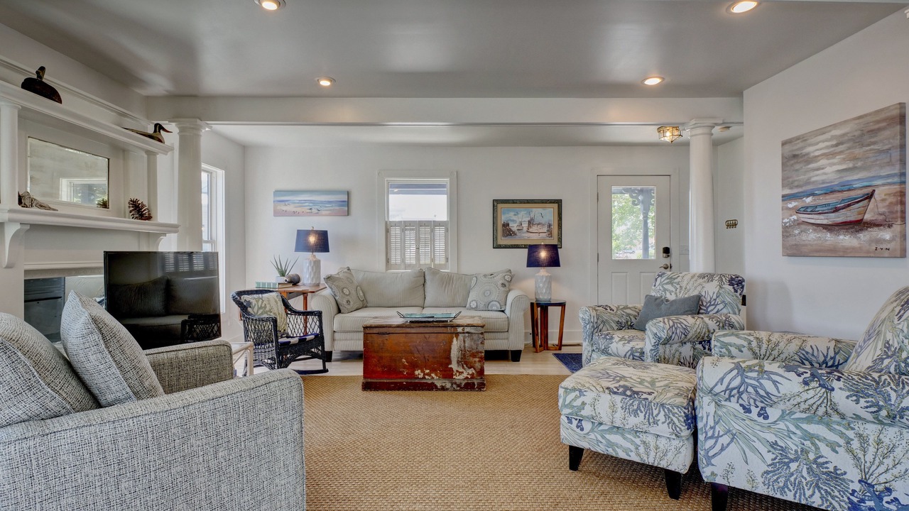 Photo of Livingroom in Swansboro
