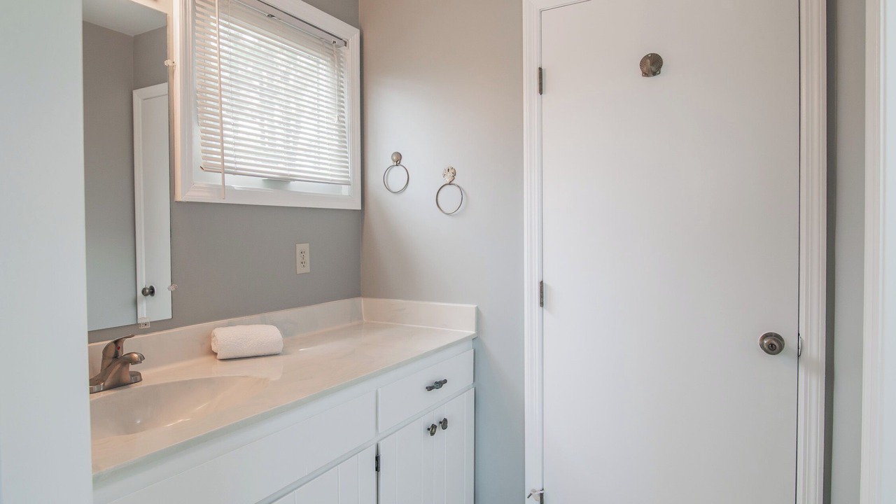 Photo of Bathroom in North Litchfield Beach