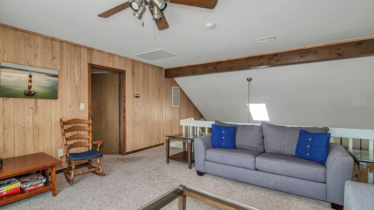 Photo of Livingroom in North Litchfield Beach