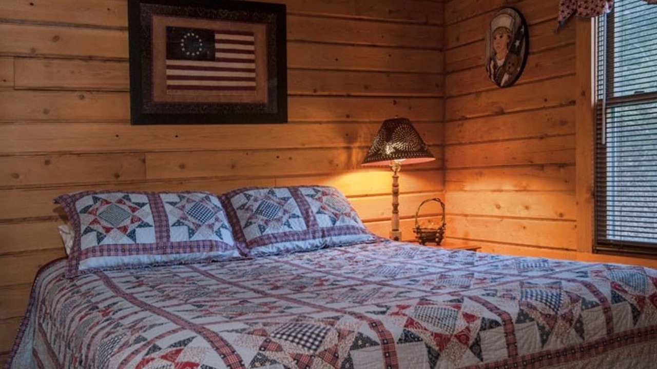 Photo of Bedroom in Bryson City