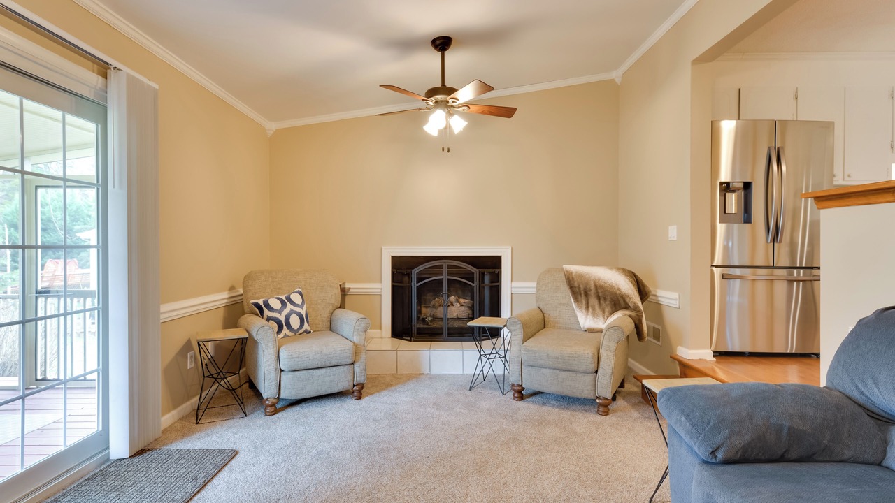 Photo of Livingroom in Matthews