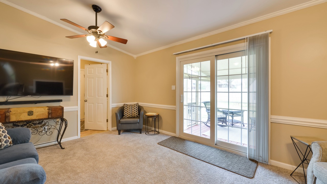 Photo of Livingroom in Matthews