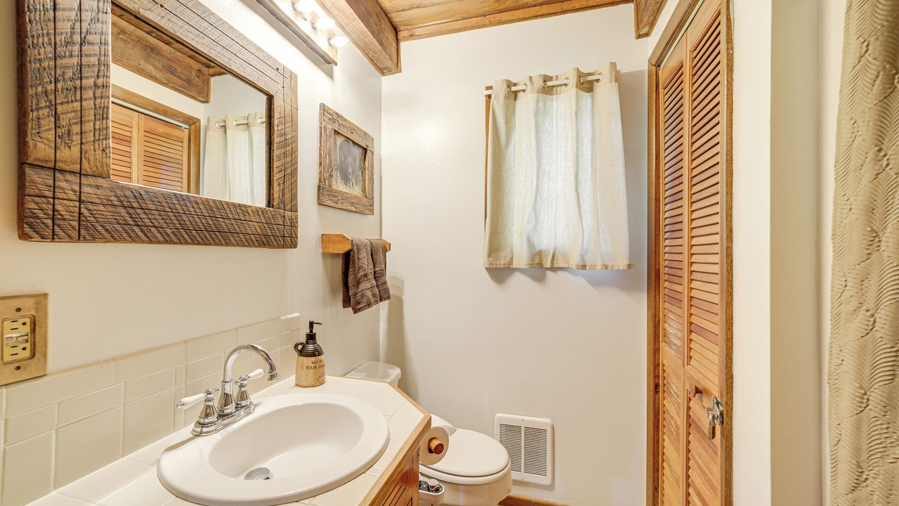 Photo of Bathroom in Whittier