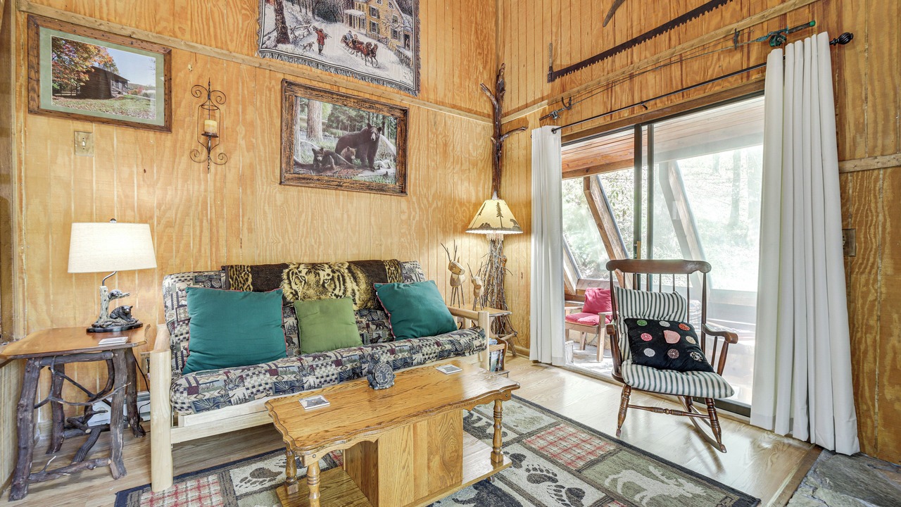Photo of Livingroom in Whittier