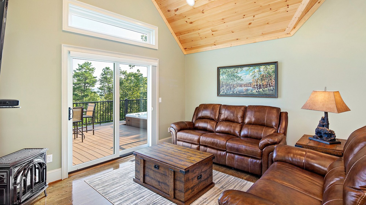 Photo of Livingroom in Lake Lure