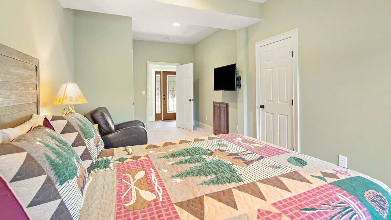 Photo of Bedroom in Lake Lure